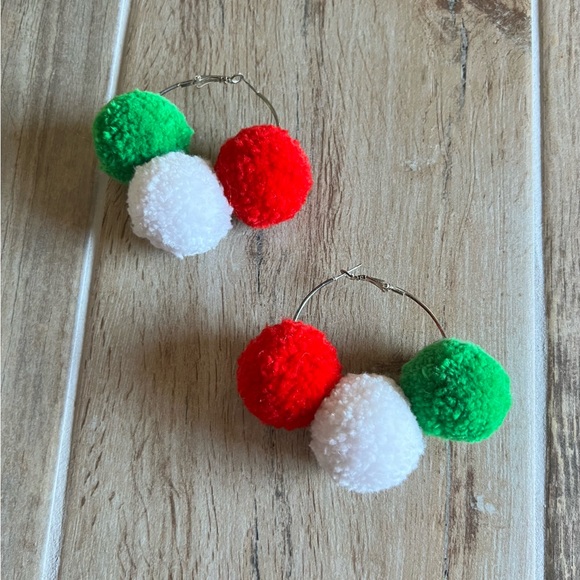 Earrings - 15 Pairs - Picture 14 of 16